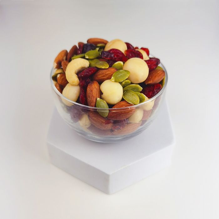 Baked Nuts with Berry Mix 500g (Best before 26 Nov 2024)