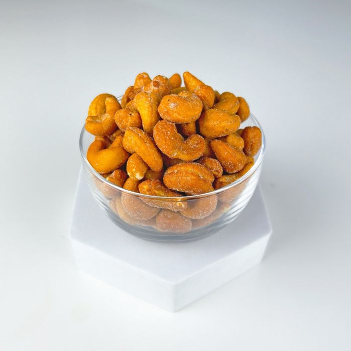 Smoke BBQ Cashew Nuts 500g  (Best before 11 Dec 2024)